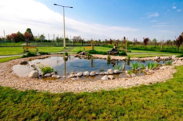 Károly Róbert Diákhotel Gyöngyös Exterior foto