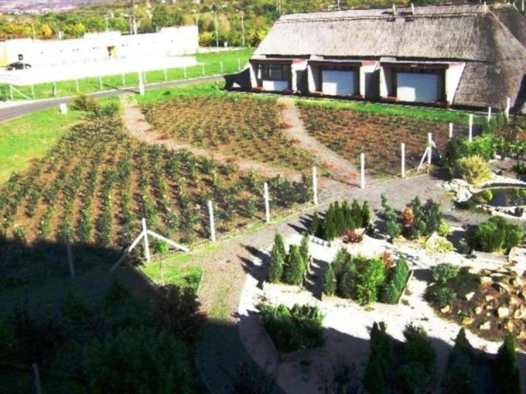 Károly Róbert Diákhotel Gyöngyös Exterior foto